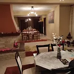 όμορφο διαμερισμα με δυο κρεβατοκάμαρες Apartamento *