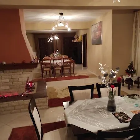 όμορφο διαμερισμα με δυο κρεβατοκάμαρες Apartamento *