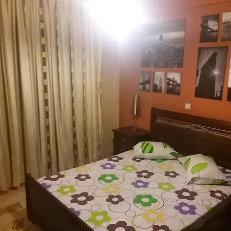 όμορφο διαμερισμα με δυο κρεβατοκάμαρες דלפי