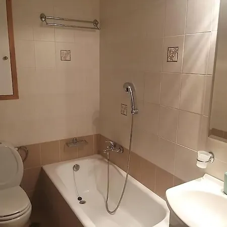 Apartamento όμορφο διαμερισμα με δυο κρεβατοκάμαρες *