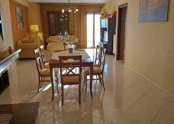 όμορφο διαμερισμα με δυο κρεβατοκάμαρες